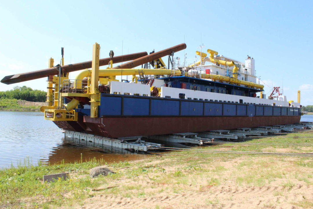 ПАО «ССК» спустила на воду четвертый несамоходный земснаряд проекта 4395 «Евгений Плескевич»